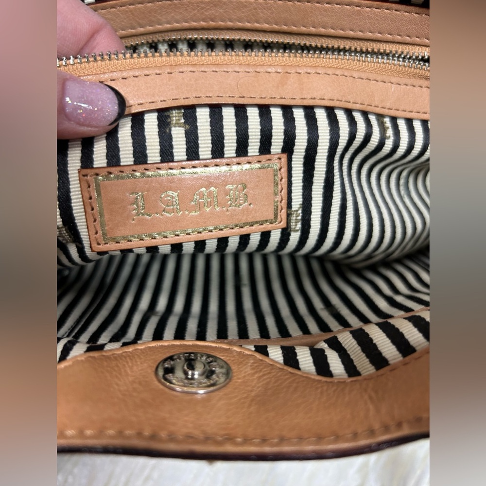 L.A.M.B. Designer 💯 Leather Handbag🔥 - Picture 9 of 10